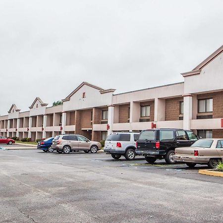 Red Roof Inn & Suites Mt Holly - Mcguire Afb Westampton Exteriér fotografie