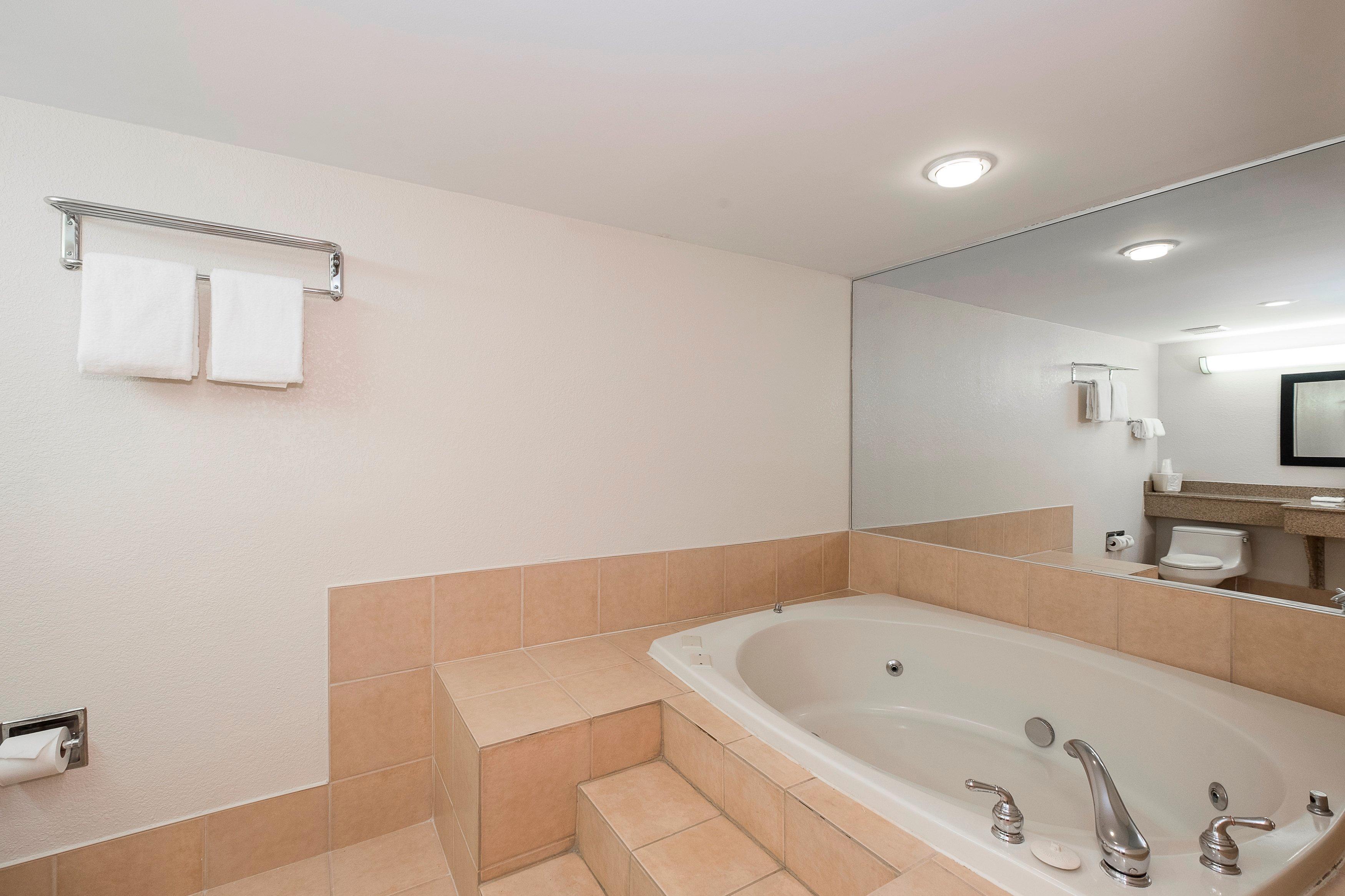 Red Roof Inn & Suites Mt Holly - Mcguire Afb Westampton Exteriér fotografie
