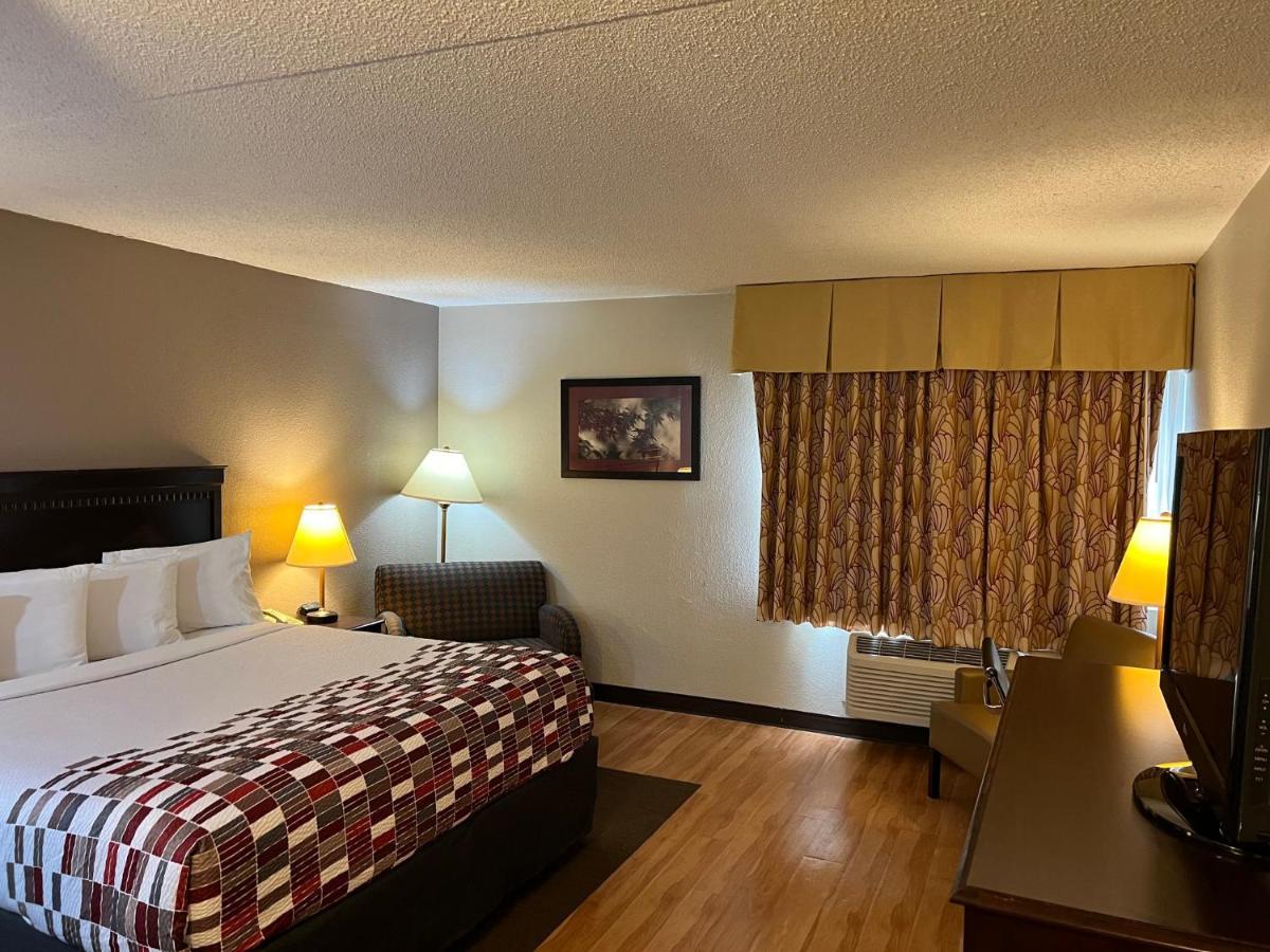 Red Roof Inn & Suites Mt Holly - Mcguire Afb Westampton Exteriér fotografie