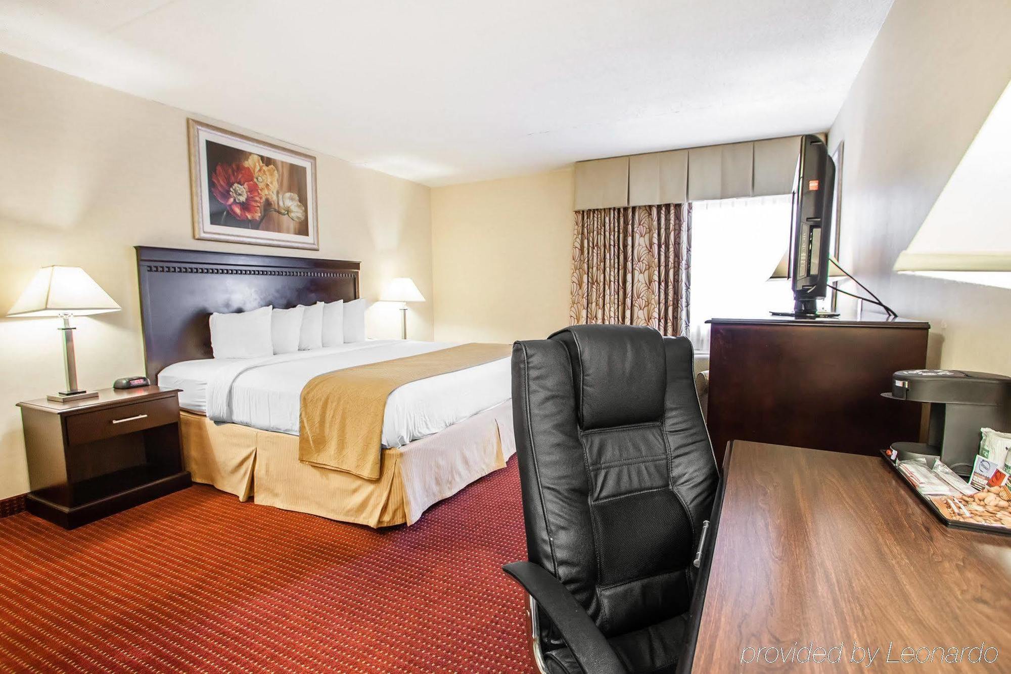 Red Roof Inn & Suites Mt Holly - Mcguire Afb Westampton Exteriér fotografie