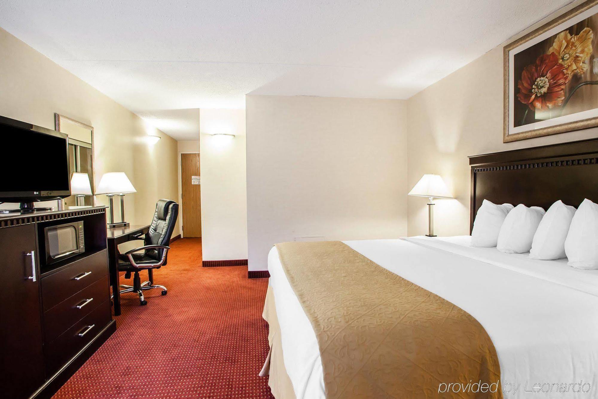 Red Roof Inn & Suites Mt Holly - Mcguire Afb Westampton Exteriér fotografie